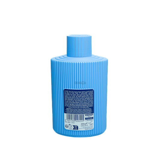 Enjoy the delicate scent and absorbent qualities of Felce Azzurra Natural Talc with this convenient 200g shaker. Preservative-free and suitable for the whole family.