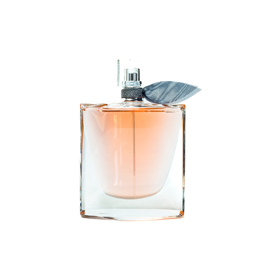100ml bottle of Lancôme La Vie Est Belle EDP, blending iris, patchouli, pear, and blackberry notes.
